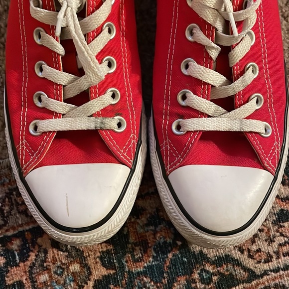 Red Low Top Converse - Picture 2 of 6